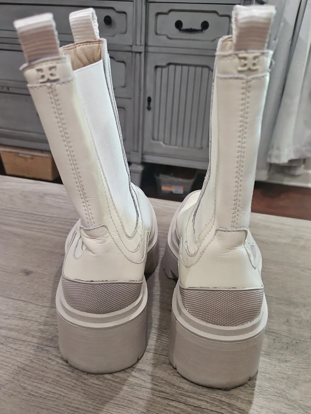 Sam Edelman Lulia Chelsea Boot Cream Platform - Women's Chunky Sole size 7.5